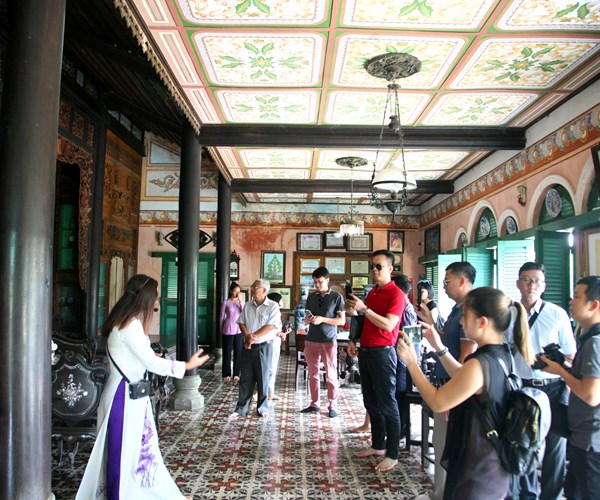 Theo dấu chân “Người tình” ở xứ Tây Đô - Anh 4