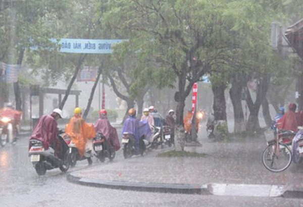 Bắc Bộ, Bắc miền Trung mưa lớn diện rộng, đề phòng lốc sét và gió giật mạnh - Anh 1