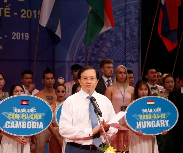 Liên hoan Xiếc quốc tế 2019: Cơ hội để được xem những pha trình diễn xiếc ngoạn mục - Anh 1