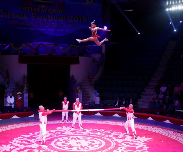 Liên hoan Xiếc quốc tế 2019: Cơ hội để được xem những pha trình diễn xiếc ngoạn mục - Anh 3