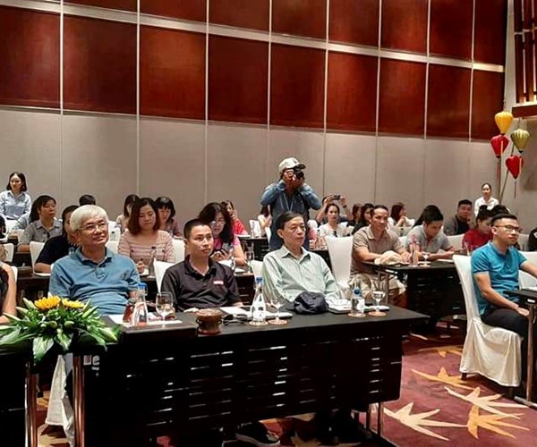Tổng cục Du lịch hỗ trợ doanh nghiệp phát triển sản phẩm du lịch golf - Anh 2