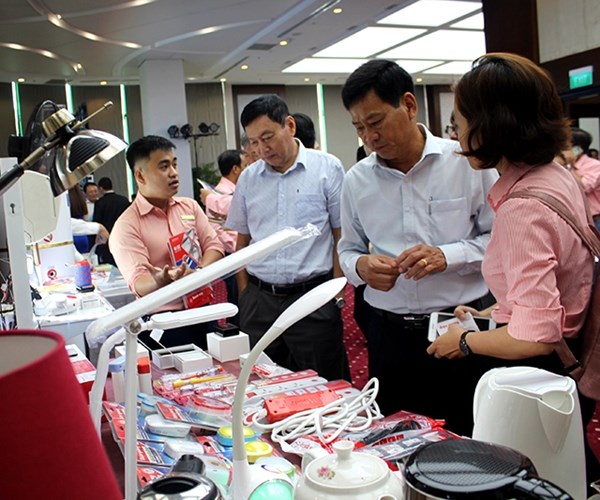 Bộ VHTTDL kêu gọi sử dụng sản phẩm thân thiện với môi trường - Anh 3