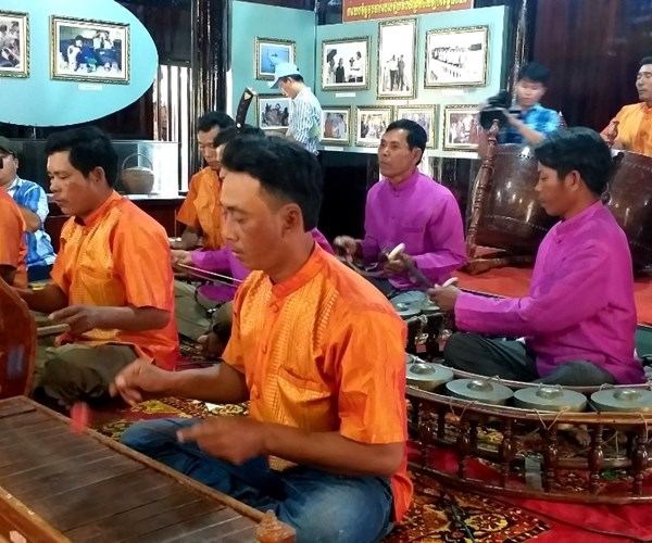 Xiêm Cán- ngôi chùa lộng lẫy nhất trong hệ thống chùa Khmer ở Nam Bộ - Anh 3