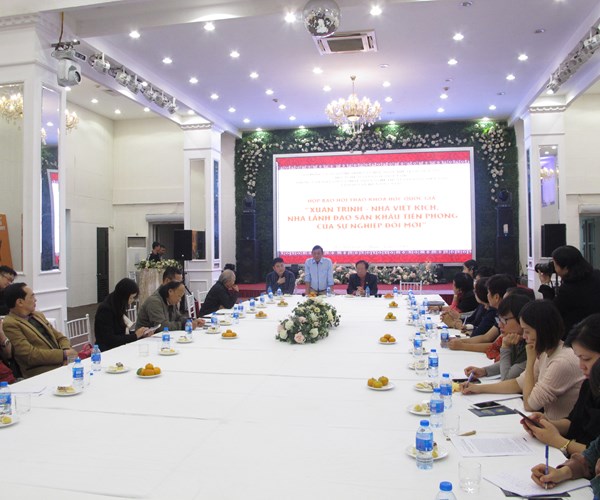 Nhà viết kịch Xuân Trình: Đi trước thời mình đã sống... - Anh 2