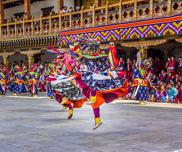 Du xuân về miền đất Phật nổi tiếng thế giới - Anh 1