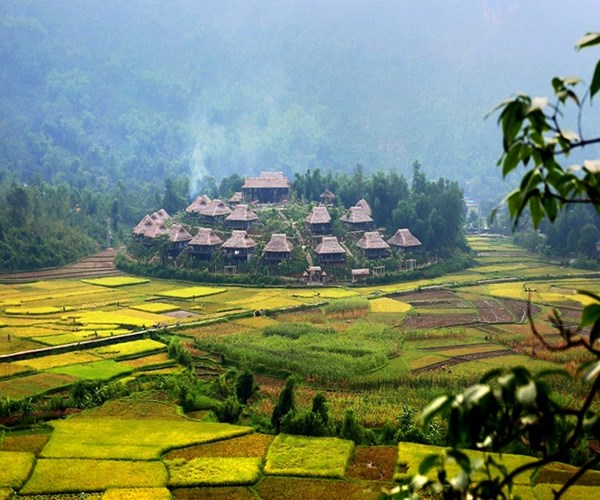 Lần đầu tiên tổ chức Tuần Văn hoá, Du lịch tỉnh Hoà Bình - Anh 2