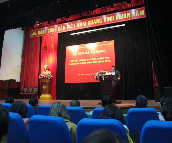 Đảng ủy Bộ VHTTDL khai mạc lớp bồi dưỡng lý luận chính trị dành cho đảng viên mới - Anh 3