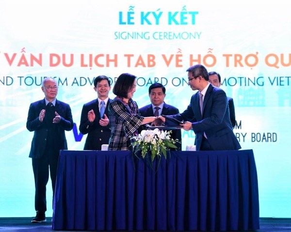 Diễn đàn cấp cao du lịch Việt Nam 2019: Tìm giải pháp thúc đẩy sự phát triển bứt phá cho du lịch - Anh 3