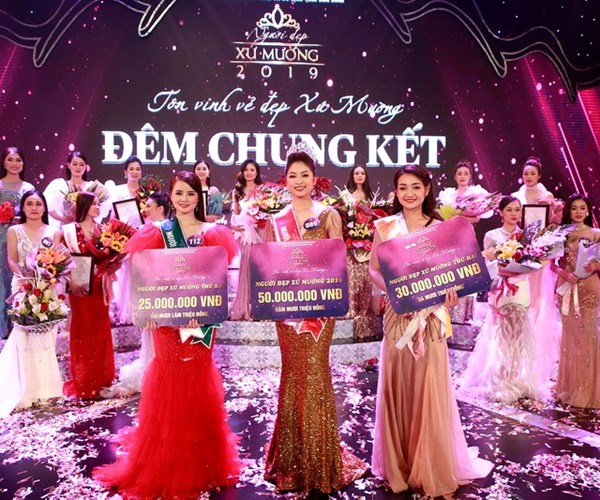 Người đẹp xứ Mường trở thành Đại sứ du lịch tỉnh Hoà Bình - Anh 2
