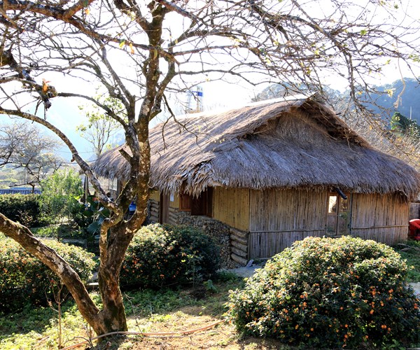 Hoà Bình nên trở thành một trung tâm du lịch cuối tuần - Anh 3
