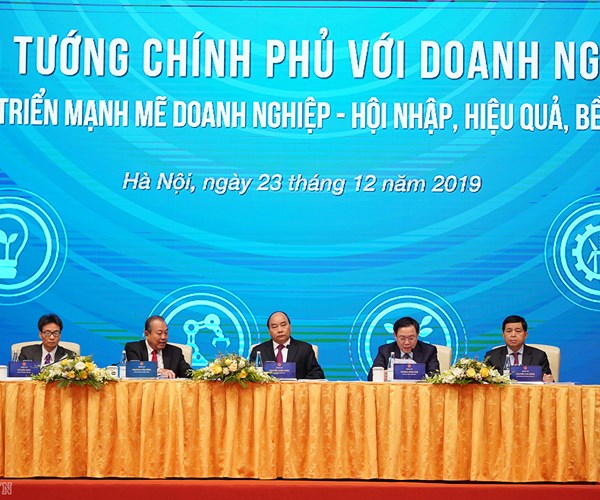 Thủ tướng: Chấm dứt ngay tình trạng dùng quyền lực mềm hù dọa DN - Anh 2