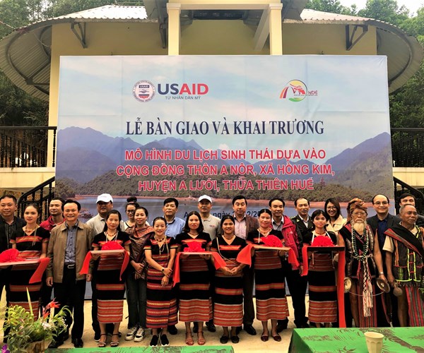Khai trương hai làng du lịch sinh thái cộng đồng ở miền Trung - Anh 1