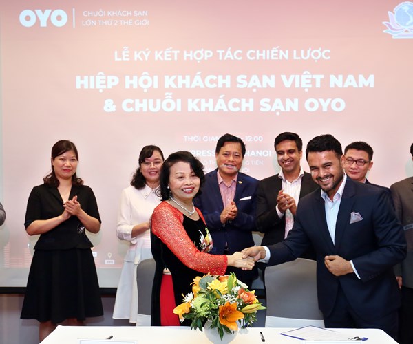 Hợp tác nâng cao chất lượng dịch vụ và nguồn nhân lực khách sạn - Anh 1