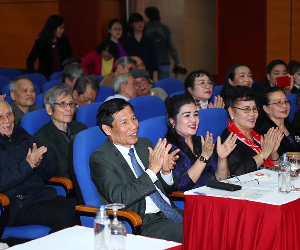 Bộ VHTTDL chúc Tết các vị lão thành cách mạng, các tác giả đoạt Giải thưởng cao của Nhà nước - Anh 2