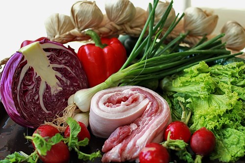 Chọn mua thực phẩm dịp Tết Âm lịch như thế nào để không hại sức khoẻ? - Anh 1