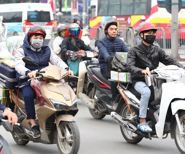 Hành trình về quê ăn Tết - Anh 2