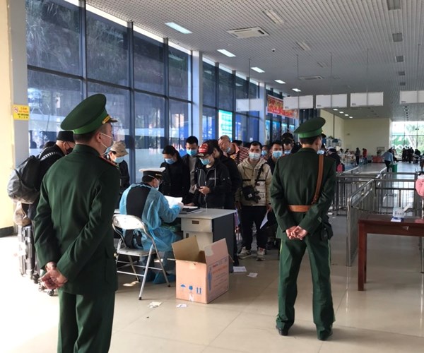 Quảng Ninh chú trọng công tác phòng, chống dịch bệnh tại cửa khẩu - Anh 2