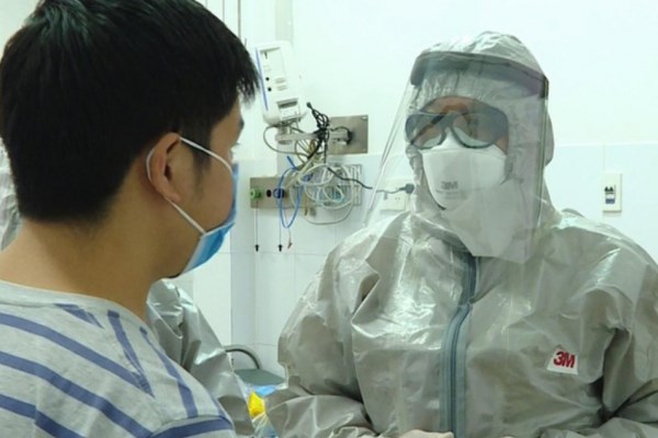 Ban Bí thư yêu cầu: Phòng, chống dịch nCoV là nhiệm vụ trọng tâm, cấp bách - Anh 1