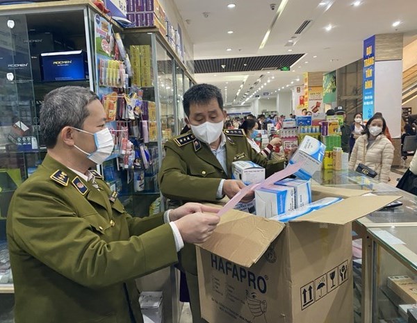 Có thể xử lý việc chặt chém khẩu trang từ phản ánh của người dân - Anh 1