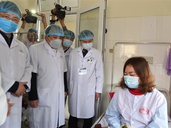 Tạo thuận lợi tối đa cho bệnh nhân BHYT khi nghi ngờ nhiễm virus nCoV - Anh 1