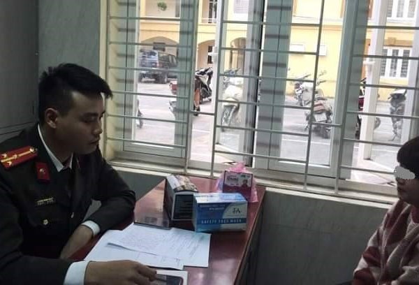 Hà Nội: Tiếp tục phát hiện các cơ sở, cá nhân đẩy giá khẩu trang - Anh 1