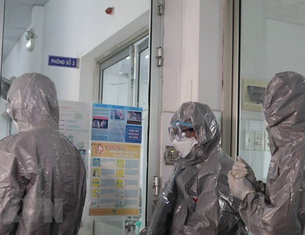 Nữ bệnh nhân ở Yên Bái có kết quả xét nghiệm âm tính với virus corona - Anh 1