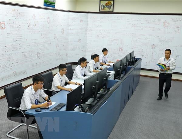 Đảm bảo cung ứng điện liên tục cho các bệnh viện, cơ sở y tế - Anh 1