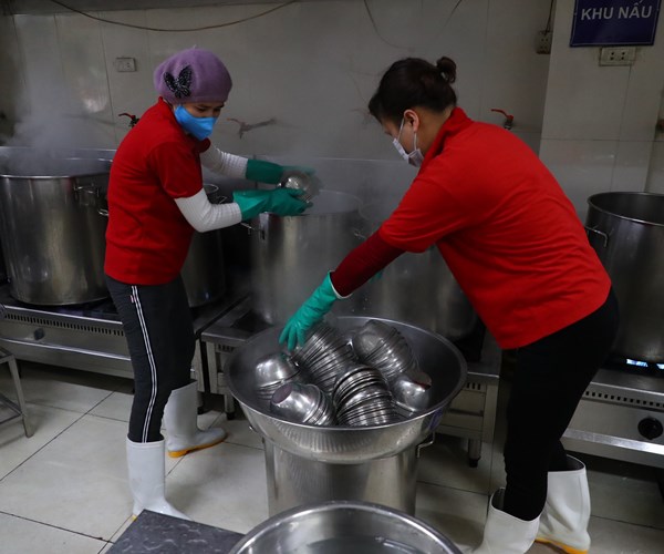 Ha Noi phun khu khuan lan 2 tai cac co so giao duc - Anh 9