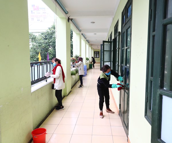 Ha Noi phun khu khuan lan 2 tai cac co so giao duc - Anh 4