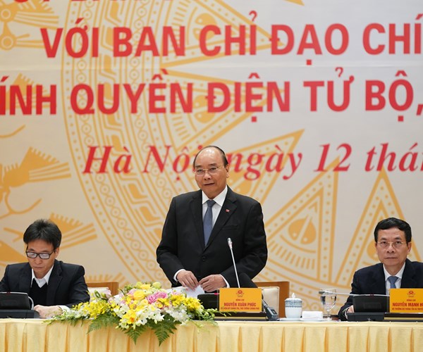 Thủ tướng: Làm tốt Chính phủ điện tử giúp ngăn ngừa covid-19 - Anh 1