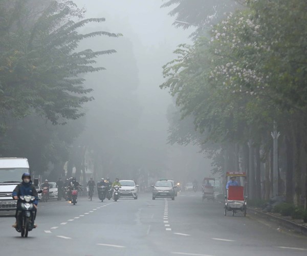 Hà Nội mịt mù trong màn sương dày đặc - Anh 7