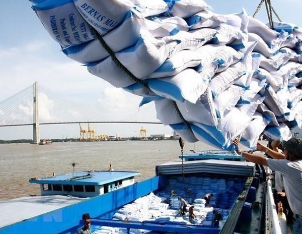 'EVFTA khởi đầu kỷ nguyên mới trong quan hệ thương mại Việt Nam-EU' - Anh 1
