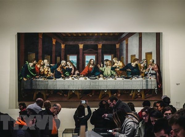 Tạm đóng cửa Bảo tàng Louvre do lo ngại sự lây lan của Covid-19 - Anh 1