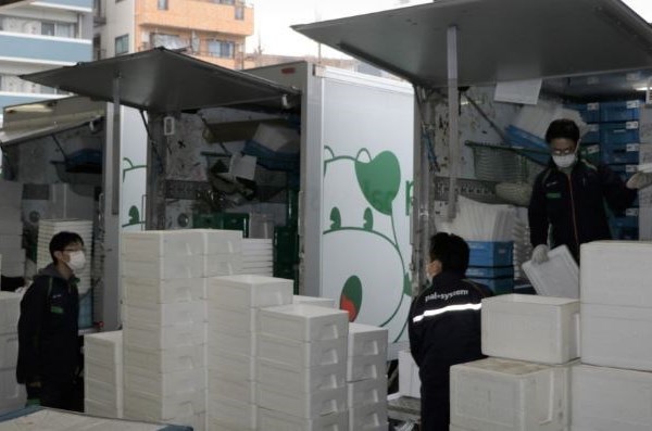 Dịch vụ giao hàng tại nhà ở Nhật Bản phát đạt trong mùa dịch - Anh 1
