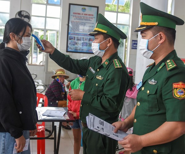 Từ ngày 9.3, tạm ngừng đón du khách ra đảo Lý Sơn - Anh 1