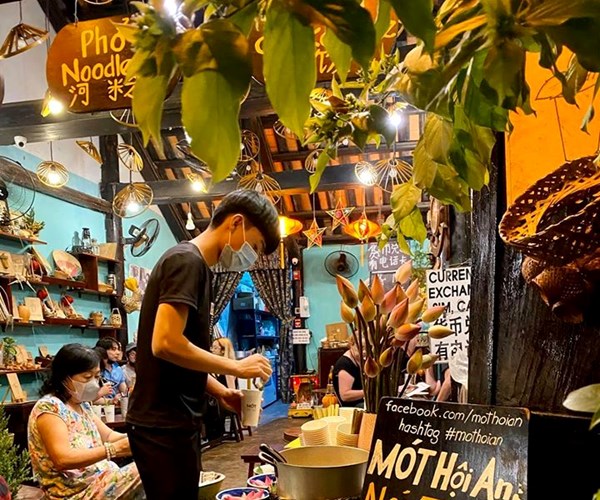 Hội An tạm dừng các hoạt động trong phố cổ từ 12.3 - Anh 1
