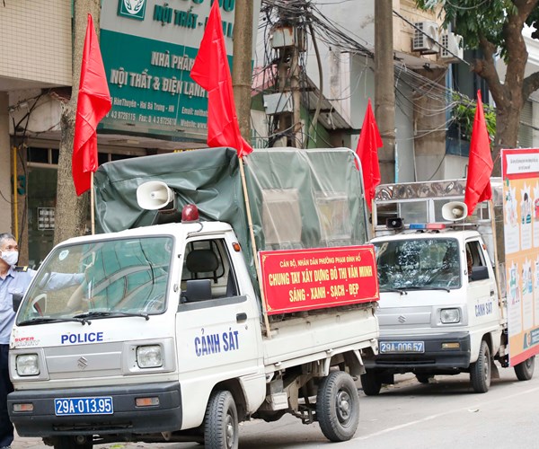 Ha Noi: Cac ho kinh doanh ung ho quyet dinh tam dung hoat dong - Anh 1
