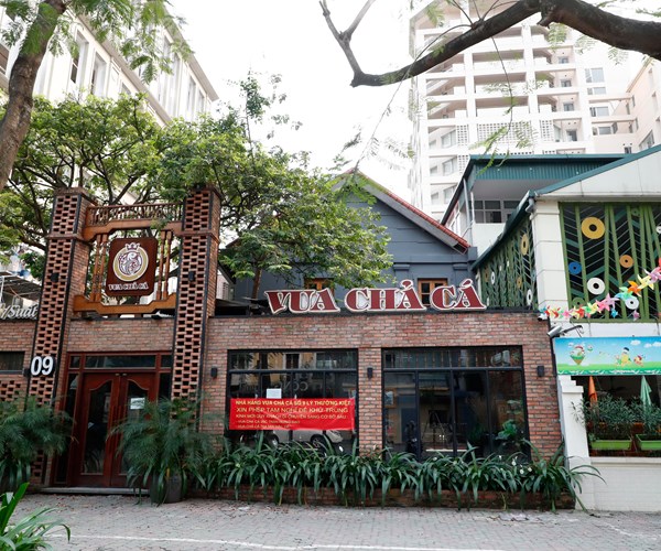 Ha Noi: Cac ho kinh doanh ung ho quyet dinh tam dung hoat dong - Anh 4