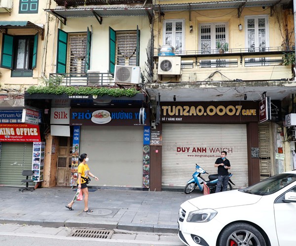 Ha Noi: Cac ho kinh doanh ung ho quyet dinh tam dung hoat dong - Anh 5