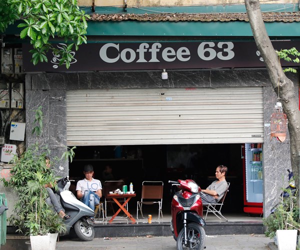 Ha Noi: Cac ho kinh doanh ung ho quyet dinh tam dung hoat dong - Anh 7