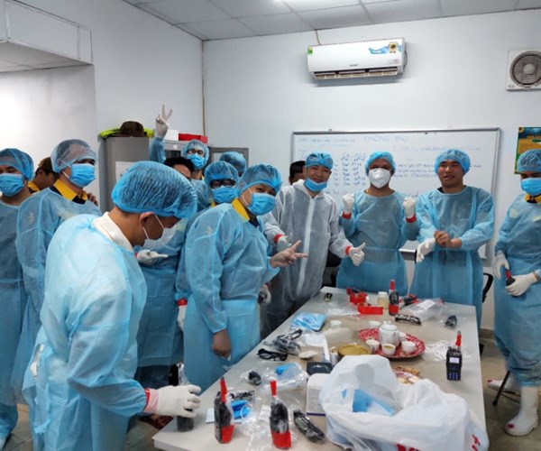 Chuyện những người xây quy trình đặc biệt đón đồng bào vùng dịch về sân bay Vân Đồn - Anh 1