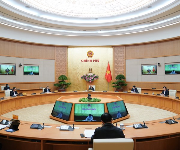 Thủ tướng: Sự chấp hành của người dân là yếu tố quan trọng nhất - Anh 1