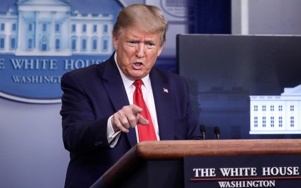 Tổng thống Mỹ Trump tuyên bố ngừng cấp ngân sách cho WHO - Anh 1