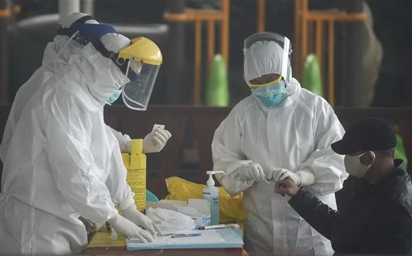 Indonesia có số ca nhiễm Covid-19 nhiều nhất Đông Nam Á - Anh 1