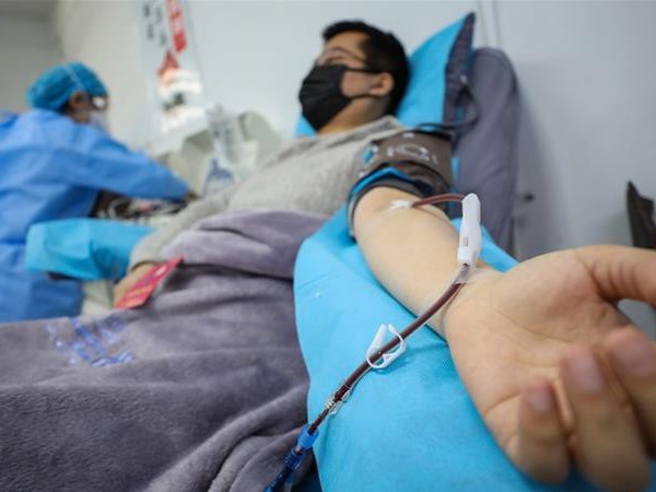 Trung Quốc không ghi nhận ca tử vong mới do Covid-19 - Anh 1