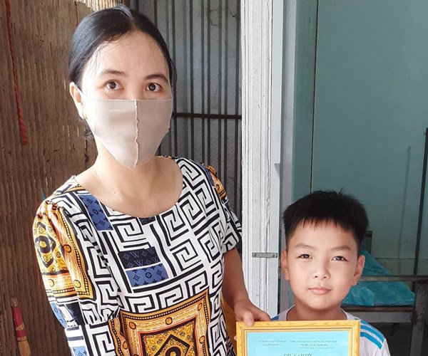 Biểu dương học sinh ủng hộ quỹ phòng, chống dịch Covid-19 - Anh 1