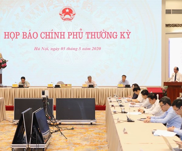 Họp báo Chính phủ thường kỳ tháng 4.2020 - Anh 1