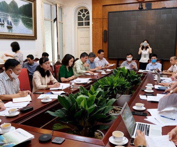 Tháo gỡ vướng mắc trong giảm giá điện cho cơ sở lưu trú du lịch - Anh 1