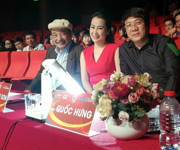 Lời ca từ màu áo xanh công nhân: 