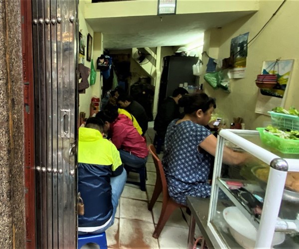 Du lịch nội địa không có chỗ cho những thứ “bún mắng, cháo chửi” - Anh 1